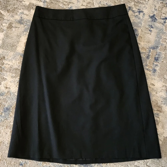 NWT Banana Republic Wool Black Skirt. Women's size 8 Tall. - Picture 8 of 14